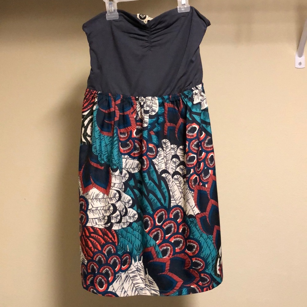 Strapless Roxy dress in colorful print